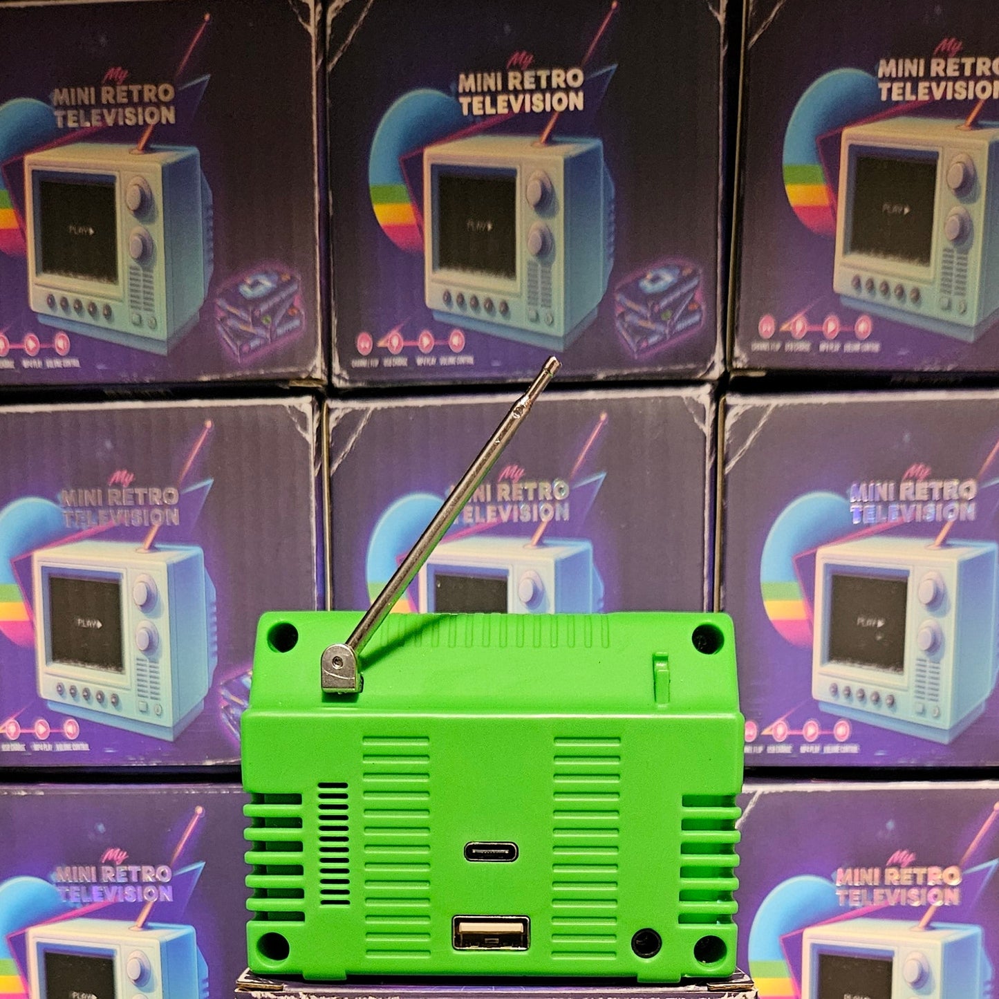 MY MINI RETRO TELEVISION